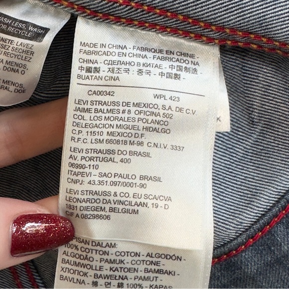 Levi Strauss Denim Trucker Jacket Distressed Button Front Men's Size Large - Picture 9 of 12